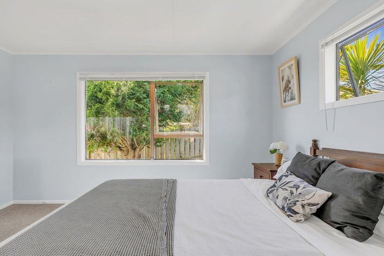 Photo of property in 71 Arahura Crescent, Waitangirua, Porirua, 5024