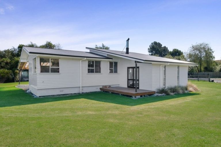 Photo of property in 24 Fitzgerald Street, Whitecliffs, Coalgate, 7673