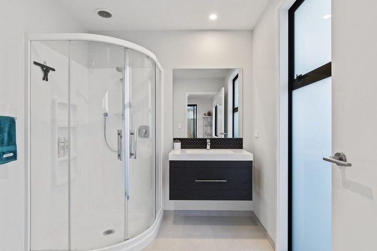 Photo of property in 80 Whakaturou Crescent, Pyes Pa, Tauranga, 3112