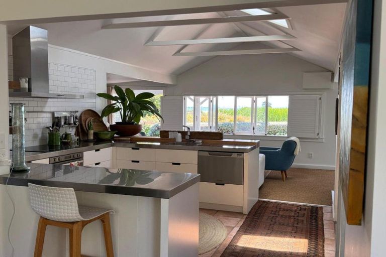 Photo of property in 42 Pipi Street, Te Awanga, 4102