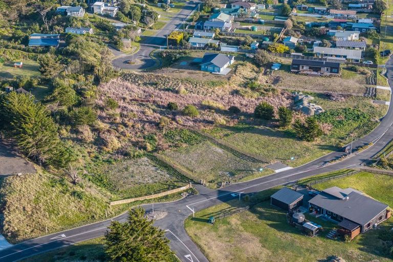 Photo of property in 184 Park Avenue, Waitarere Beach, Levin, 5510