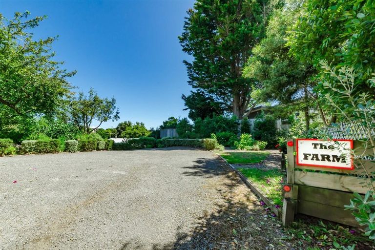 Photo of property in 30 Dell Road, Raumati South, Paraparaumu, 5032