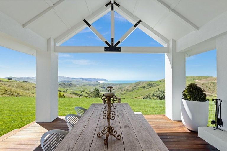 Photo of property in 65 Waipuka Road, Waimarama, Havelock North, 4294