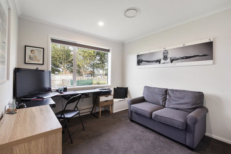 Photo of property in 11 Landon Way, Maewa, Feilding, 4702