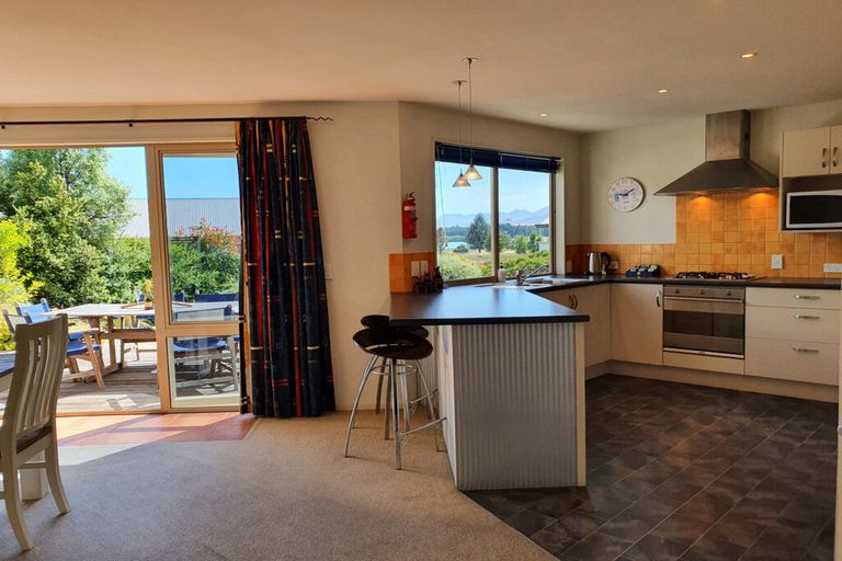 Photo of property in 27 Hamilton Drive, Lake Tekapo, 7999