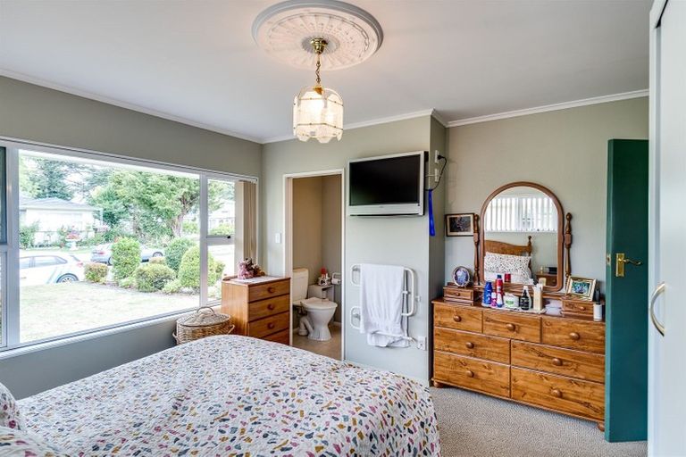 Photo of property in 17 Alamein Crescent, Onekawa, Napier, 4110