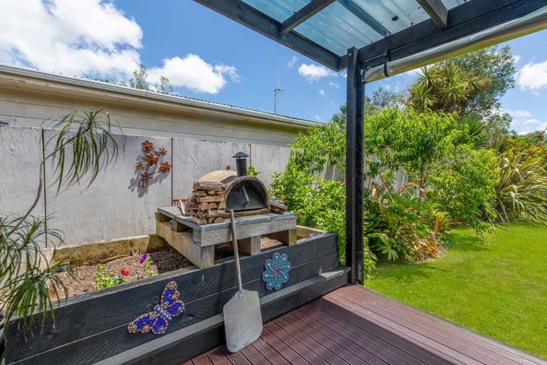 Photo of property in 7 Raglan Avenue, Cloverlea, Palmerston North, 4412