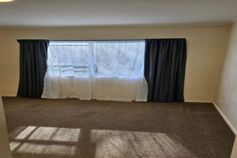 Photo of property in 70 Chesterton Street, Johnsonville, Wellington, 6037