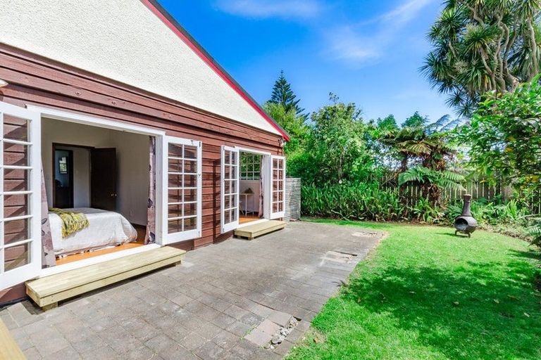 Photo of property in 57 Waimea Road, Waikanae Beach, Waikanae, 5036