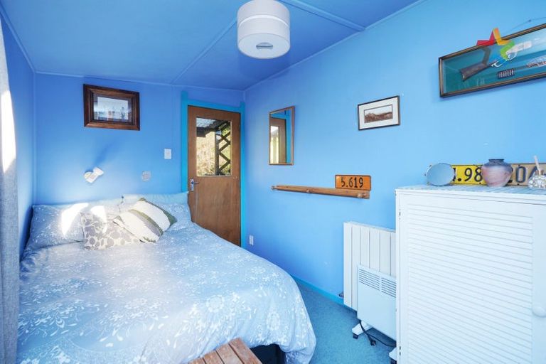 Photo of property in Pania Lodge, 133 Horseshoe Bay Road, Stewart Island/rakiura, Stewart Island, 9818