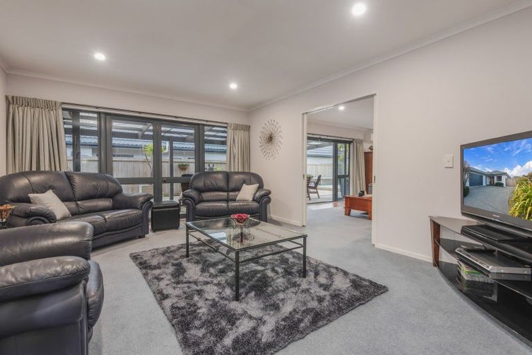 Photo of property in 11 Colorado Crescent, Milson, Palmerston North, 4414
