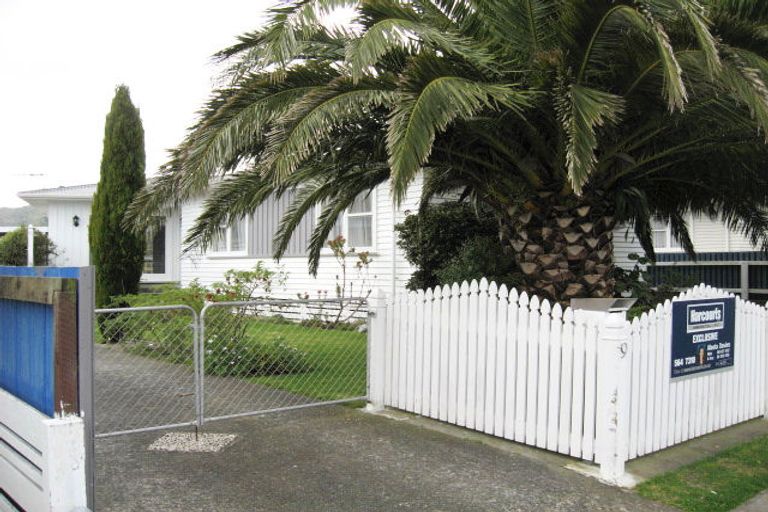 Photo of property in 9 Pencarrow Crescent, Wainuiomata, Lower Hutt, 5014