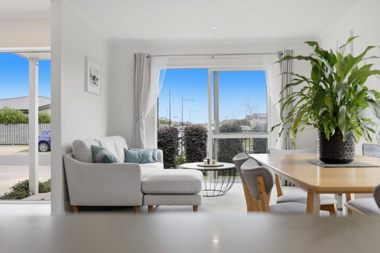 Photo of property in 31 Harore Road, Takanini, 2112