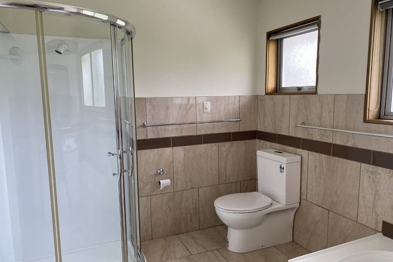 Photo of property in 72 The Circle, Manly, Whangaparaoa, 0930