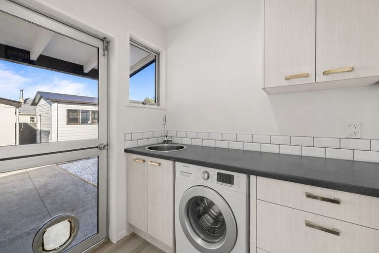 Photo of property in 12 Resolution Place, Bryndwr, Christchurch, 8053