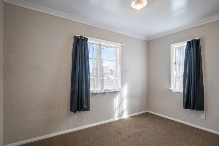 Photo of property in 12 Hokio Beach Road, Levin, 5510