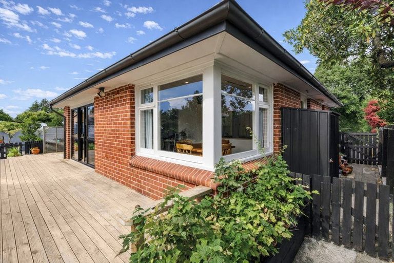 Photo of property in 8a Kyeburn Place, Avonhead, Christchurch, 8042