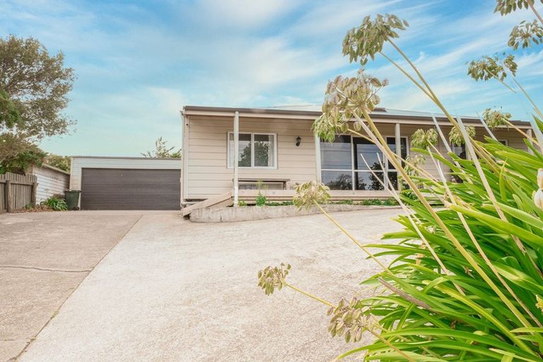Photo of property in 14 Peakes Road, Saint Johns Hill, Whanganui, 4501