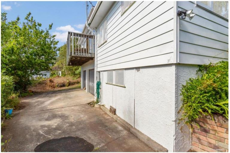 Photo of property in 88 Matipo Road, Mairangi Bay, Auckland, 0630