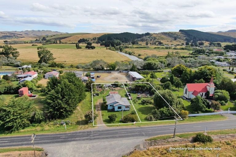 Photo of property in 38 Dundas Street, Porangahau, 4293