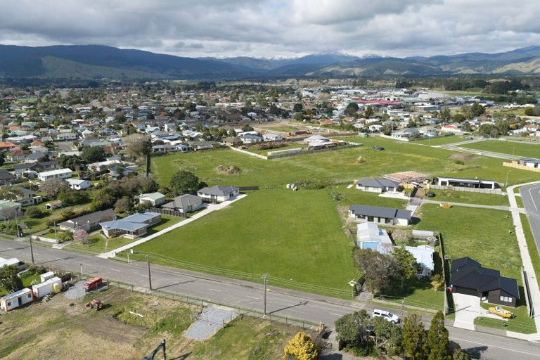 Photo of property in 255 Rangiuru Road, Otaki, 5512