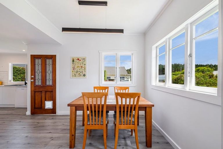 Photo of property in 4 Alice Street, Riverhead, 0820