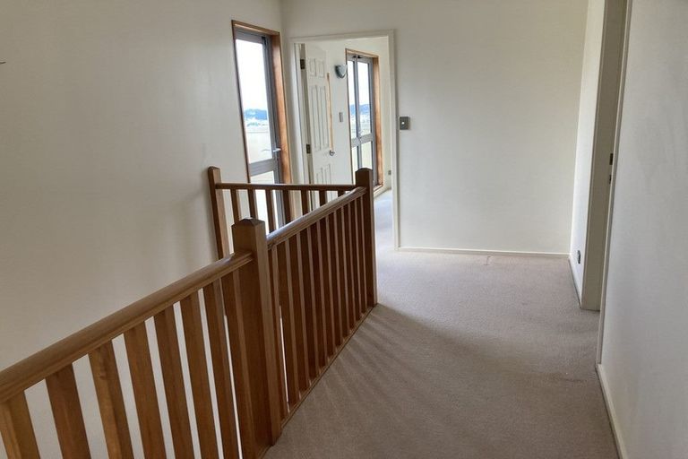 Photo of property in 12a Imran Terrace, Khandallah, Wellington, 6035