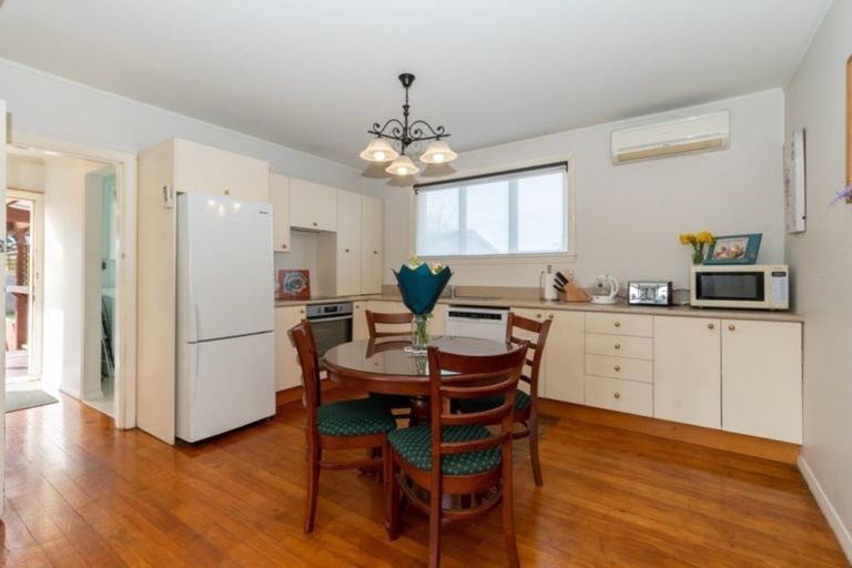 Photo of property in 44 Mortlake Street, Islington, Christchurch, 8042