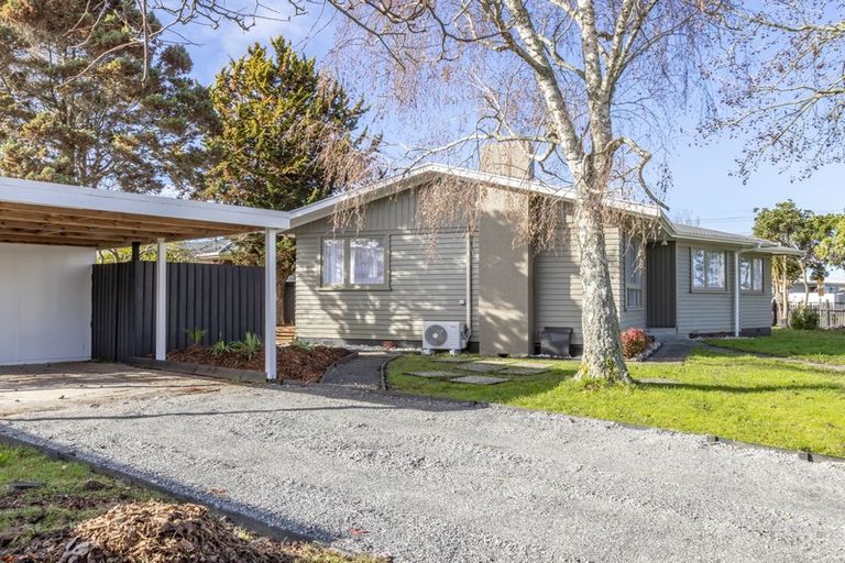 Photo of property in 2 Deanwell Avenue, Deanwell, Hamilton, 3206