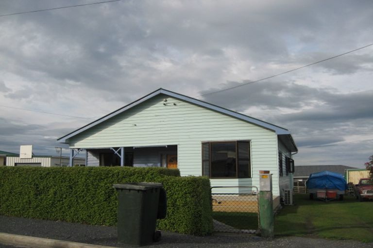 Photo of property in 6 Athol Place, Balclutha, 9230