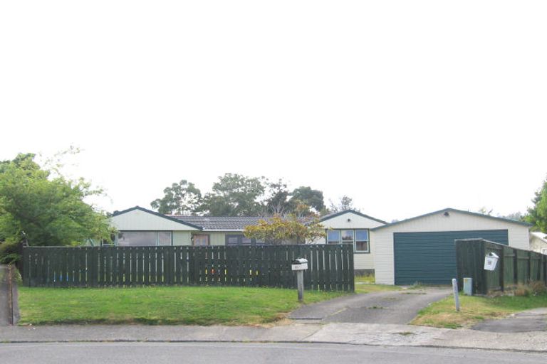 Photo of property in 10 Dawn Grove, Brown Owl, Upper Hutt, 5018