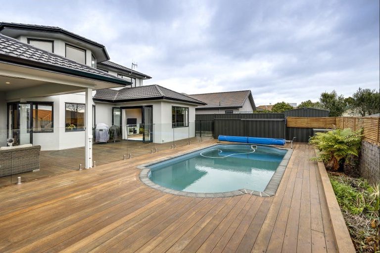 Photo of property in 2 The Croft, Havelock North, 4130