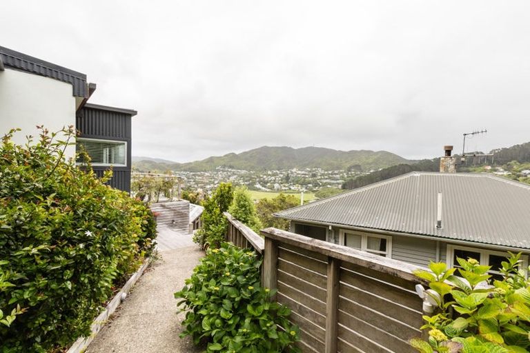 Photo of property in 1/18 Montgomery Avenue, Karori, Wellington, 6012