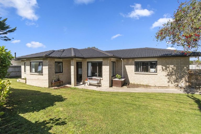 Photo of property in 2a Newham Place, Henderson, Auckland, 0612