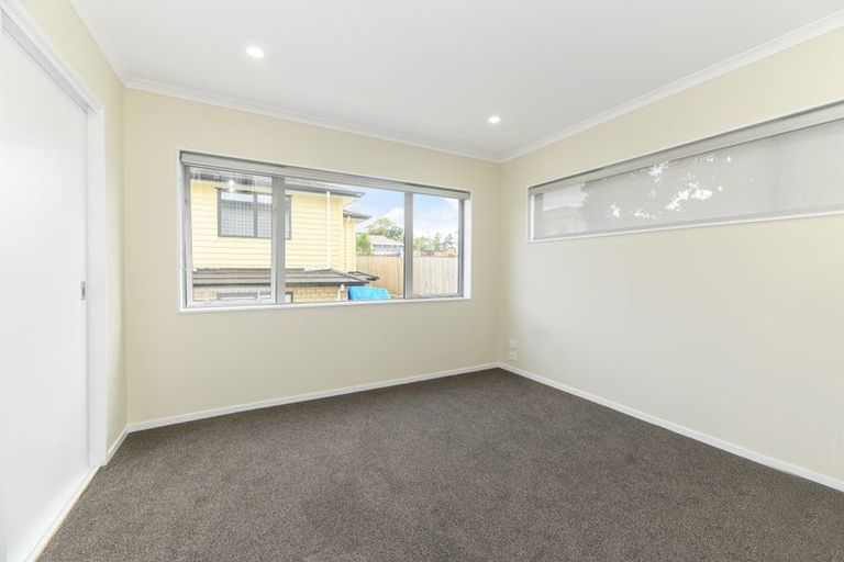 Photo of property in 20d Kelwyn Road, Kelston, Auckland, 0602