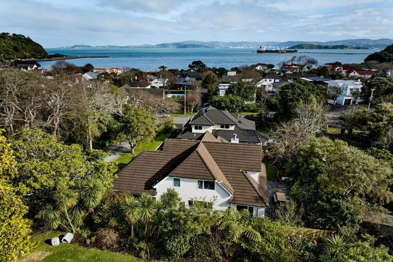 Photo of property in 44 Cheviot Road, Lowry Bay, Lower Hutt, 5013