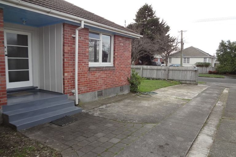 Photo of property in 67 Hoani Street, Northcote, Christchurch, 8052