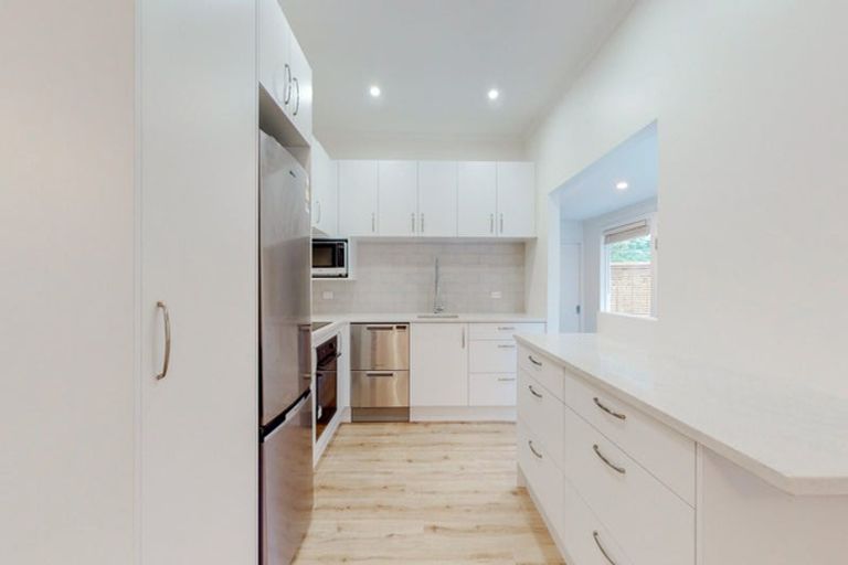 Photo of property in 124 Glenmore Street, Northland, Wellington, 6012