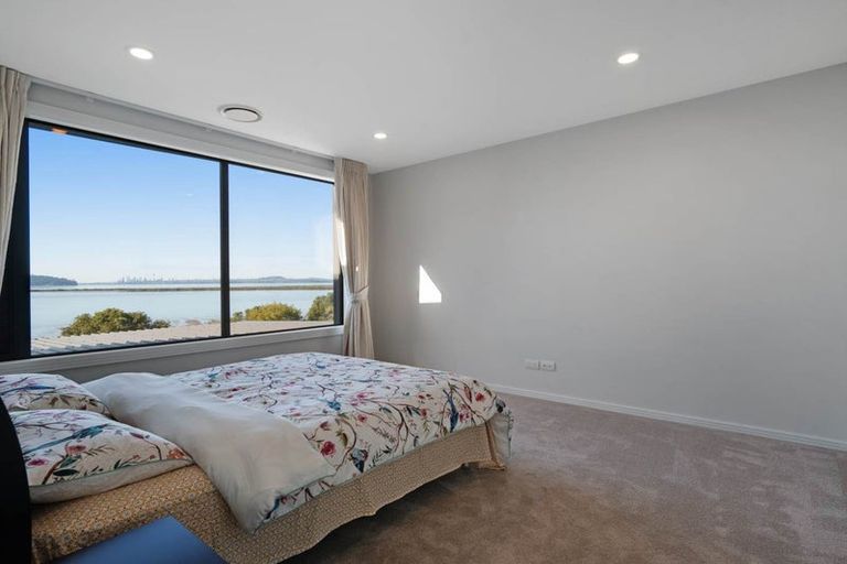 Photo of property in 66 Seacrest Drive, West Harbour, Auckland, 0618