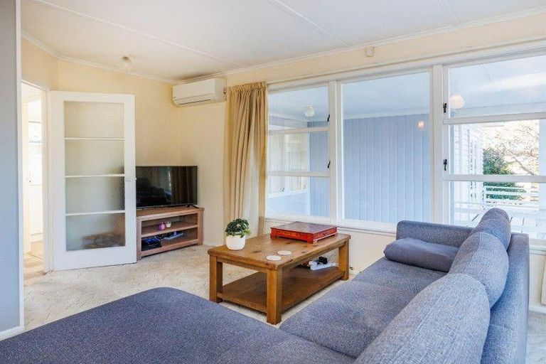 Photo of property in 2 Signal Street, Marton, 4710