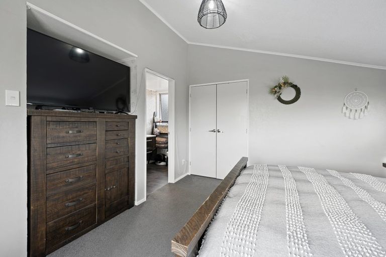 Photo of property in 4 Aotea Crescent, Gore, 9710