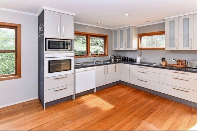 Photo of property in 6 Brough Road, Manurewa East, Auckland, 2102