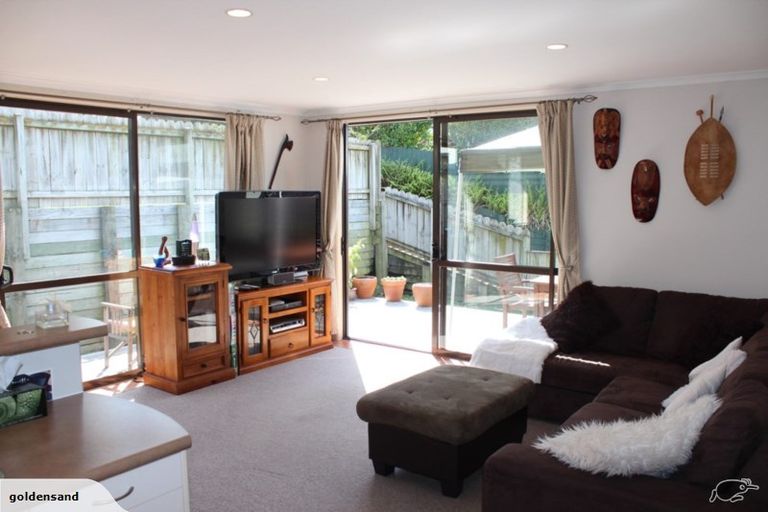 Photo of property in 14 Walter Macdonald Street, Howick, Auckland, 2014