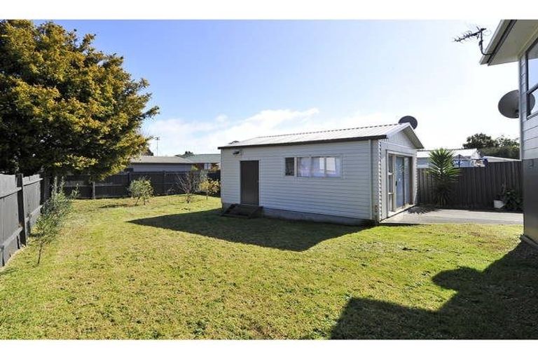 Photo of property in 5 Rako Place, Manurewa, Auckland, 2102