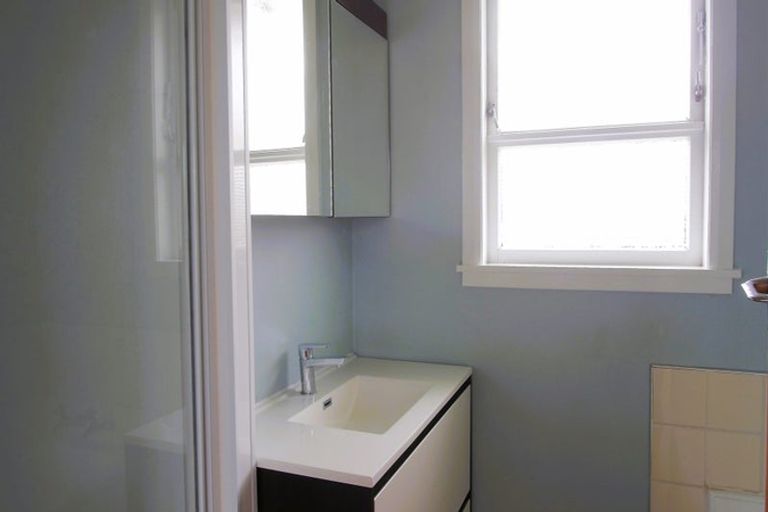 Photo of property in 87 Sutherland Crescent, Westbrook, Palmerston North, 4412