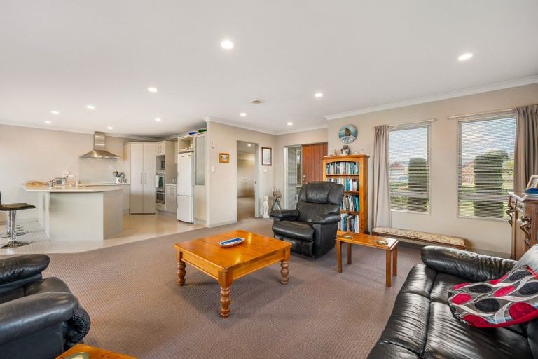 Photo of property in 21 Pukawa Place, Feilding, 4702