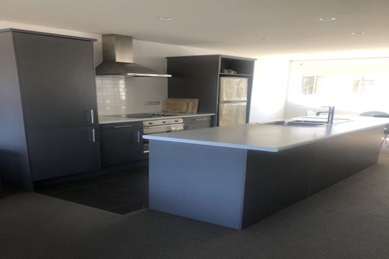 Photo of property in 2/37 Daniell Street, Newtown, Wellington, 6021