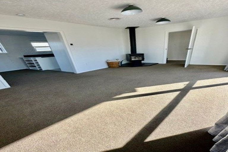 Photo of property in 15 Islay Place, Woolston, Christchurch, 8062