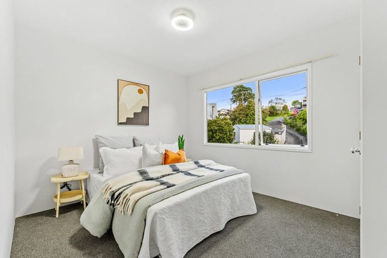 Photo of property in 2a Rata Road, Stanmore Bay, Whangaparaoa, 0932