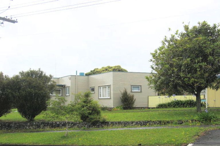 Photo of property in 1 Montgomery Avenue, Onerahi, Whangarei, 0110